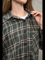 Chemise en flanelle à carreaux vert et beige, manches longues avec poche de poitrine - S / Vert Gris