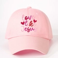 Rosa Baseballkappe mit Love Like Jesus Aufdruck und künstlerischen Herzmustern - Hellrosa