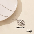 Collana con ciondolo pentacolo d'argento bohémien su piatto bianco, 35x25mm - Pentagramma Argento (S787-S+N22-S)