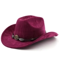 Détail d'un chapeau de cow-boy bordeaux en daim avec bande tressée et ornements en bronze - M (56-58cm) / Bordeaux