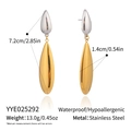 Detailansicht der geometrischen Tropfenohrringe mit Maßen und Edelstahl-Eigenschaften - Gold Silber Zweifarbiger Tropfen-Stil (YYE025292)