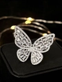 Elegante anello a farfalla con diamanti scintillanti e finitura argento in astuccio - Anello / Bianco