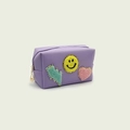 Détail de la trousse en cuir PU lilas avec écussons chenille smiley et éclair - 18*6.5*11cm / Violet