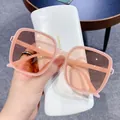 Fashion square pink frame sunglasses with gradient lenses and white leather case - Pink Frame / Pink Lens