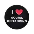Schwarze runde Emaille-Anstecknadel mit I love Social Distancing Text und rotem Herz - Schwarz Rund-I Love Social Distancing