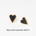 Boucles d'Oreilles Clous en Coquillage Noir (KDE511)