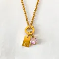 14K vergulde roestvrijstalen ketting met letter C-hanger en een roze kristallen hanger - Goud / Letter C