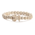 Bracciale elastico con perline bianche effetto marmo e piccolo ciondolo a forma di pesce - Howlite