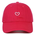 Klassische rote Baumwoll-Basecap mit gesticktem weißem Herz und verstärktem Schirm - Fuchsia
