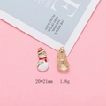 Christmas snowman alloy pendant with red scarf and gold edges, size 20x21mm and 1.8g - Chubby Snowman (F293-1) / 10 Pieces/Pack (20*21mm)