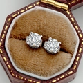Orecchini a perno classici in argento 925 con moissanite e montatura a quattro griffe - Moissanite 4mm