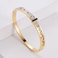 Bracciale dorato traforato con strass bianchi e numeri romani su pietre bianche - Oro