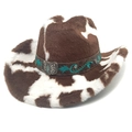 Chapeau de cowboy en peluche à motif vache avec bande en cuir brodée et boucle métal - Couronne Plate / Café