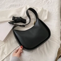 Chic black hobo saddle bag in smooth PU leather with adjustable golden buckle strap - Black