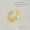 Anillo abierto de acero inoxidable dorado con diseño hexagonal de nido de abeja - Abierto Ajustable / Dorado