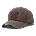 Nahaufnahme der Vintage-Baseballkappe mit 3D-Stickerei und 76er-Patch-Details - Einheitsgröße / Dunkelbraun