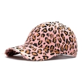 Casquette de baseball léopard rose avec détails usés et visière incurvée vintage - Réglable / Rose Clair