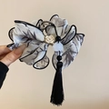 Details zur Vintage-Haarklammer mit Bambusdruck-Schleife, Kamelie und langen Quasten - Graue Bambus Quaste Haarklammer