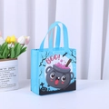 Lichtblauwe Halloween tas van vliesstof met BOO! tekst en ketel cartoon print - 22*22*10cm / Halloween Lichtblauw