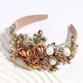 Serre-tête baroque orné de fleurs élégantes en satin champagne, perles et cristaux - Bleu foncé