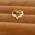 Piercing d'oreille coeur en acier doré avec zircons blancs brillants sur plateau - Coeur Creux / Or / 0,1
