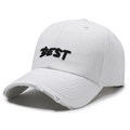 Casquette de baseball blanche en coton vieilli avec broderie BEST et bordure effilochée - Réglable / Blanc