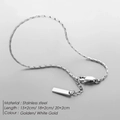 Detailed view of stainless steel cable chain bracelet lengths and lobster clasp mechanism - 15+2cm / Cable Chain 1.3mm / 18K Gold