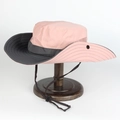 Dettaglio cappello parasole rosa con rete traspirante e cinturino regolabile - Regolabile / Rosa