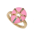 Verstellbarer goldener Tropfenring mit rosa Emaille und bunten Steinen in Draufsicht - Einstellbar Offen / Rosa