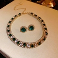 Set di gioielli con collana e orecchini dorati con pietre preziose verdi e bianche - Set da 2 pezzi / Oro-Verde