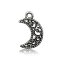 Détail d'un pendentif lune vintage en argent avec motifs de vignes évidés - Petite Lune Argent Antique 12x18mm
