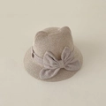 Detalle de textura de paja en sombrero de bebé con orejas de gato y lazo grande - Lazo Pequeñas Orejas (Estilo 3D) / Beige
