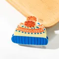 Pinza per capelli a forma di cappello invernale blu e giallo con pois e motivi geometrici - Berretto (D2-1-23)