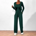 Détail d'un ensemble trois pièces vert foncé avec cardigan, caraco et pantalon large fluide - S / Vert foncé