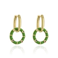 Primer plano de pendientes de bambú bañados en oro con esmalte verde y circonitas de color - Azul