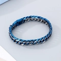 Détail du bracelet gourmette bleu et argent avec fermoir pliable sécurisé pour homme - Bracelet Bleu et Argent
