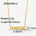 Vista macro della collana mama in acciaio inossidabile placcato oro 18K con misure - Lettera Mama Oro