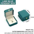 Boîte à pendentif en cuir PU bleu lac avec couronne dorée et doublure en velours - Boîte à Pendentif / Bleu lac