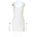 Detailansicht des eleganten weißen Spitzenstoffs und der Korsettstäbchen am Mini-Kleid - S / Gebrochenes Weiß