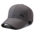 Dunkelgraue Baseballkappe für Herren mit gebogenem Schirm und metallischem Classic-Abzeichen - Verstellbar / Hellgrau Mit Classic-Metallleiste