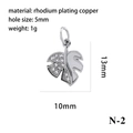 Pendentif trèfle en argent avec incrustation de zircon en cuivre plaqué rhodium - Feuille Argentée N (N-2)