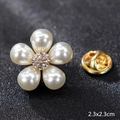 Elegant gold flower brooch with pearls and rhinestones measuring 2.3x2.3cm - Spring Lily