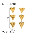 Dimensioni dettagliate degli orecchini a cuore in acciaio dorato con nappa a tre cuori - Stile Frangia Triplo Cuore Collegato (NB-E1281)