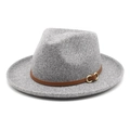 Détail d'un chapeau en feutre gris avec ruban en cuir marron et boucle dorée en fer à cheval - M (56-58cm) / Gris Chiné Clair