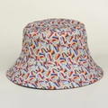 Dettaglio del motivo geometrico colorato e stampa a ferro di cavallo sul cappello - M / Arancione