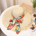 Breiter Strohhut mit floralem Tuch und Fransen für den perfekten Strandurlaub - M(56-58cm) / Beige