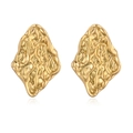 Détails des clous d'oreilles géométriques dorés avec surface métallique texturée concave - Style de Texture de Losange Irrégulier (45353) / Doré