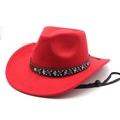Détail chapeau cowboy rouge en laine avec bande perlée bohème et cordon coupe-vent - M (56-58cm) / Rouge