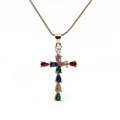Kleurrijke zirkoon kruis hanger ketting met parel accenten op gouden ketting - Veelkleurige Peervormige Steen Kruis Stijl (ML-CN001308YH)