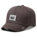 Casquette en toile marron foncé à bord court avec écusson 1998 et surpiqûres blanches - Gris